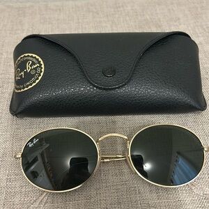 Oval Rayban with Gold Frame